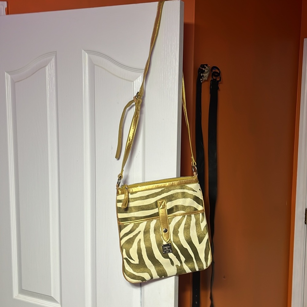 *Rare* Vintage 1975 Dooney and Bourke Golden Zebra Striped Purse